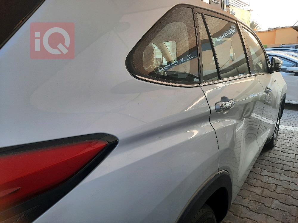 تۆیۆتا ئینۆڤا